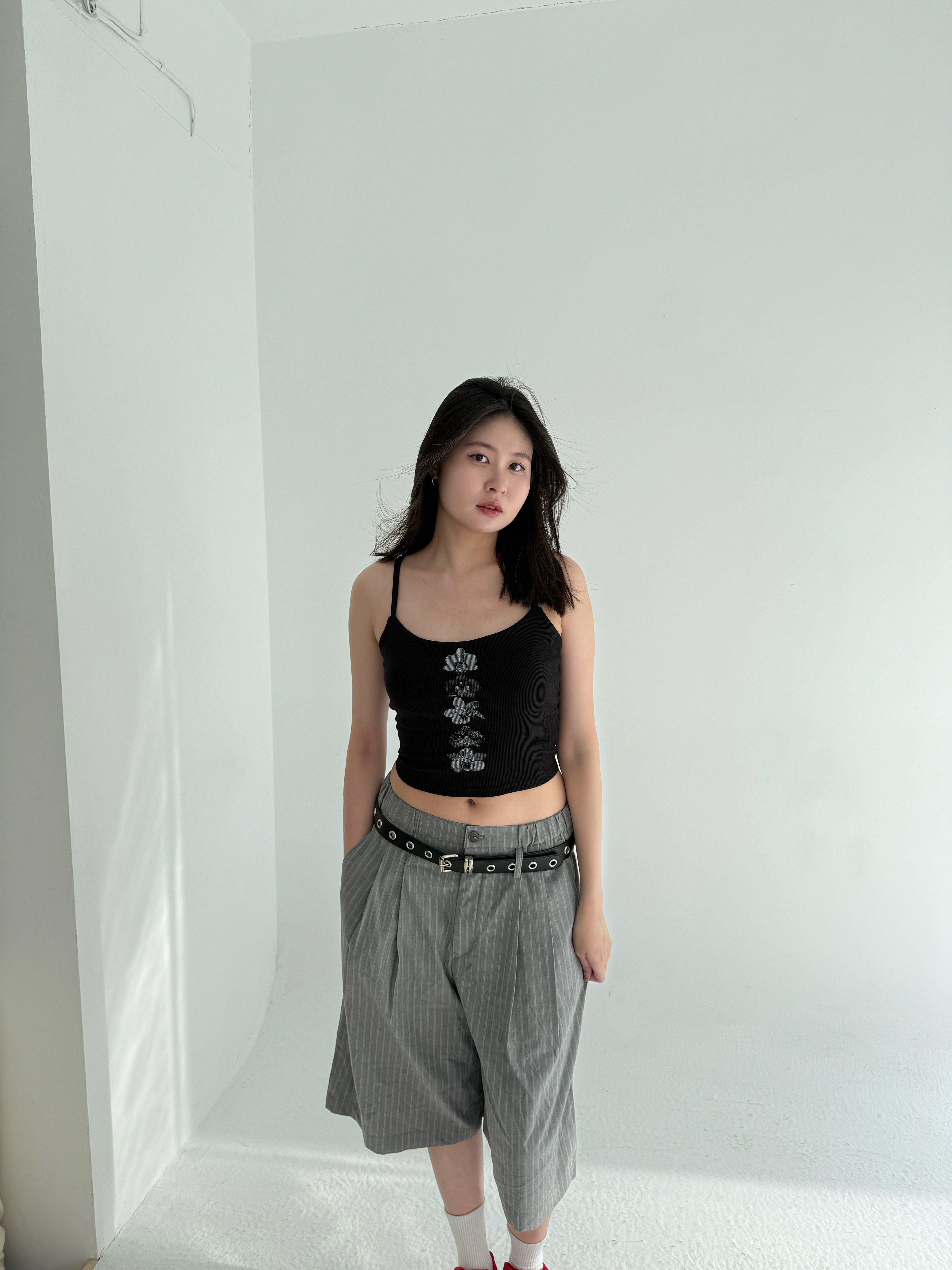 After Midnight 百慕達皮帶七分褲(黑)