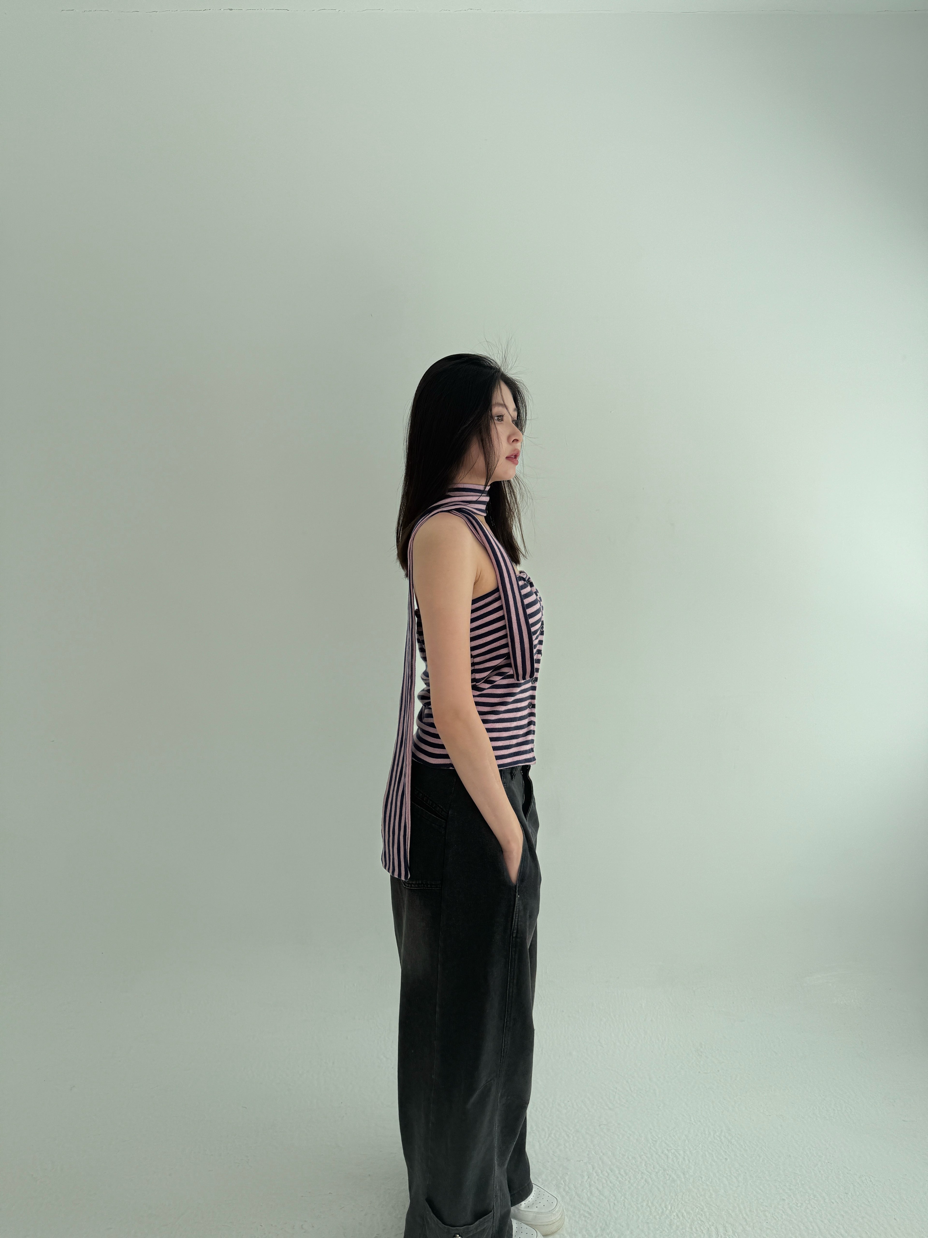 Double Mood 寬帶繞脖平口背心